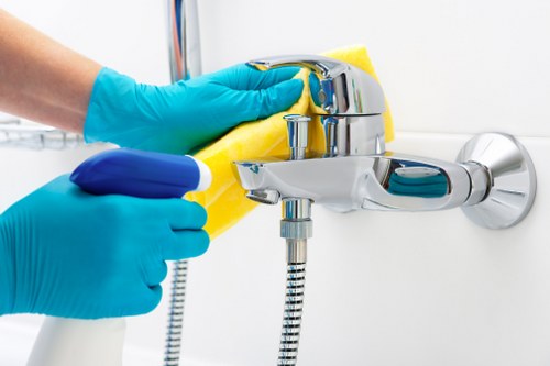 Fresh and thorough deep cleaning in SW5 for a well-maintained property